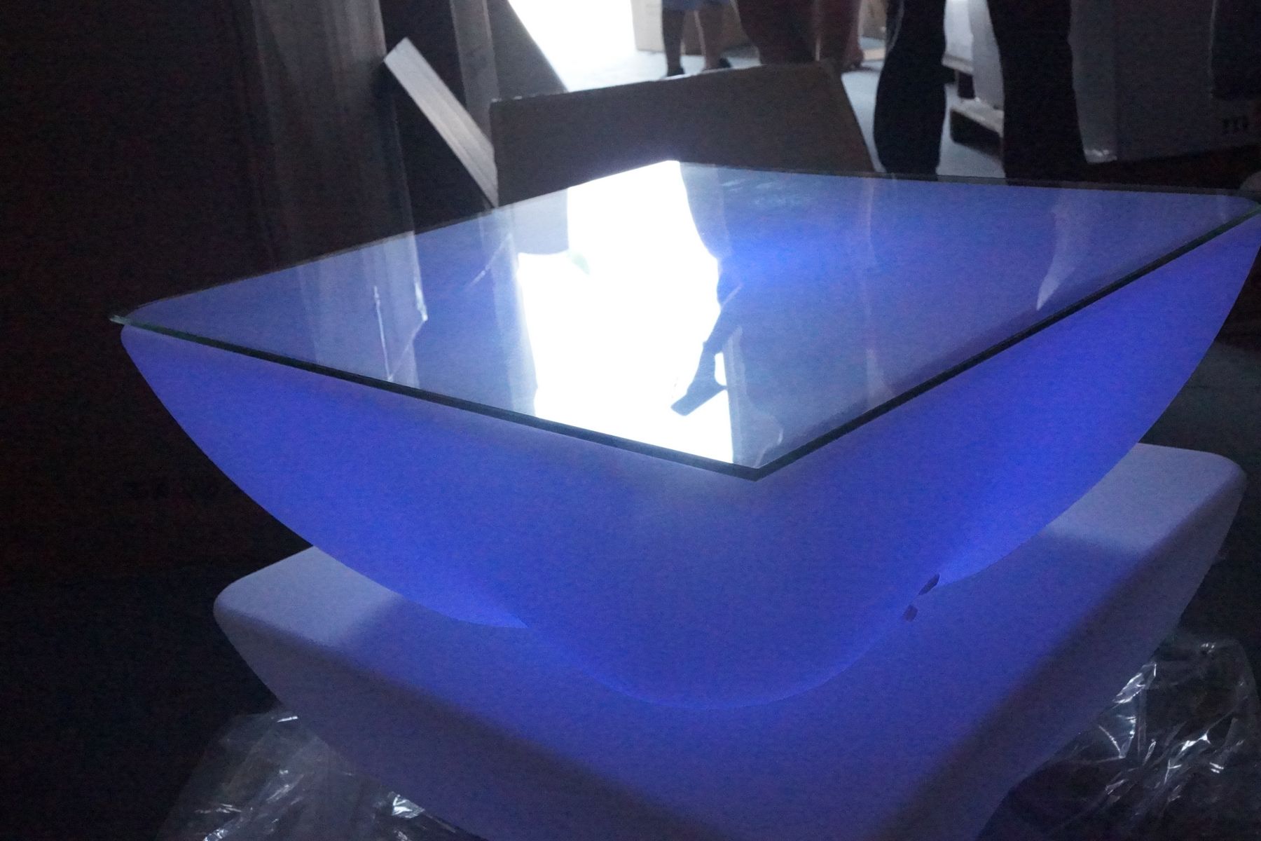 حديقة في الهواء الطلق للماء LED طاولة مزدوجة (G019)