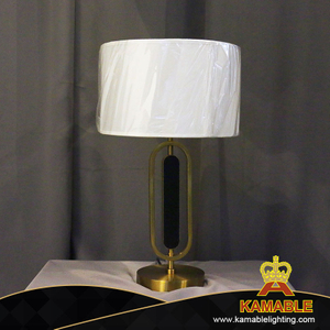 مصباح طاولة لغرفة النوم نحاسي أسود حديث مزخرف بمشبك دائري (KYS-18T)
