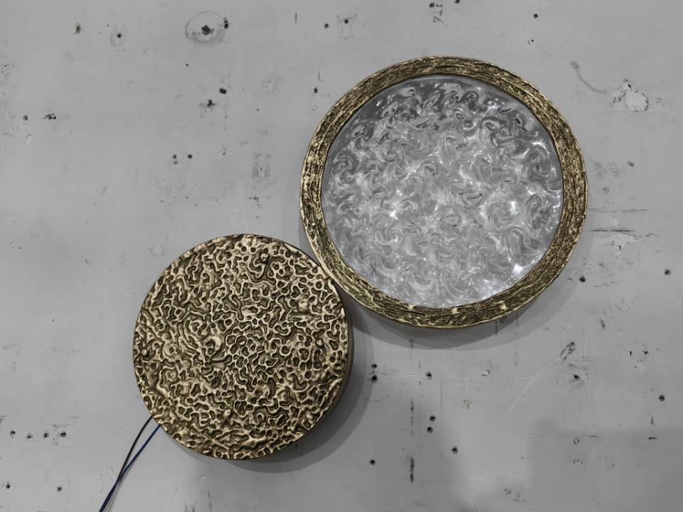 مورد الإضاءة المخصصة