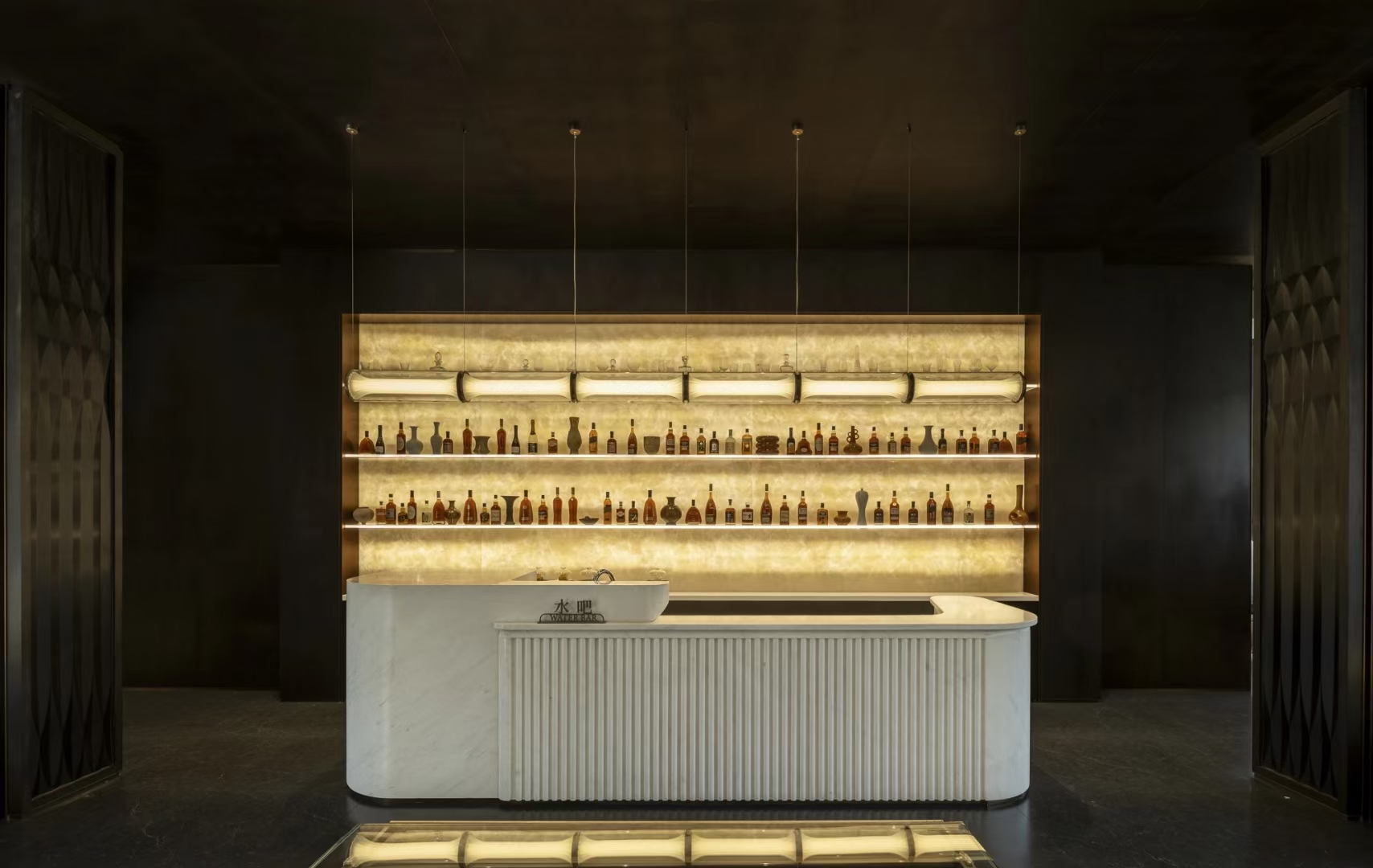 مصابيح معلقة من الزجاج KamAble