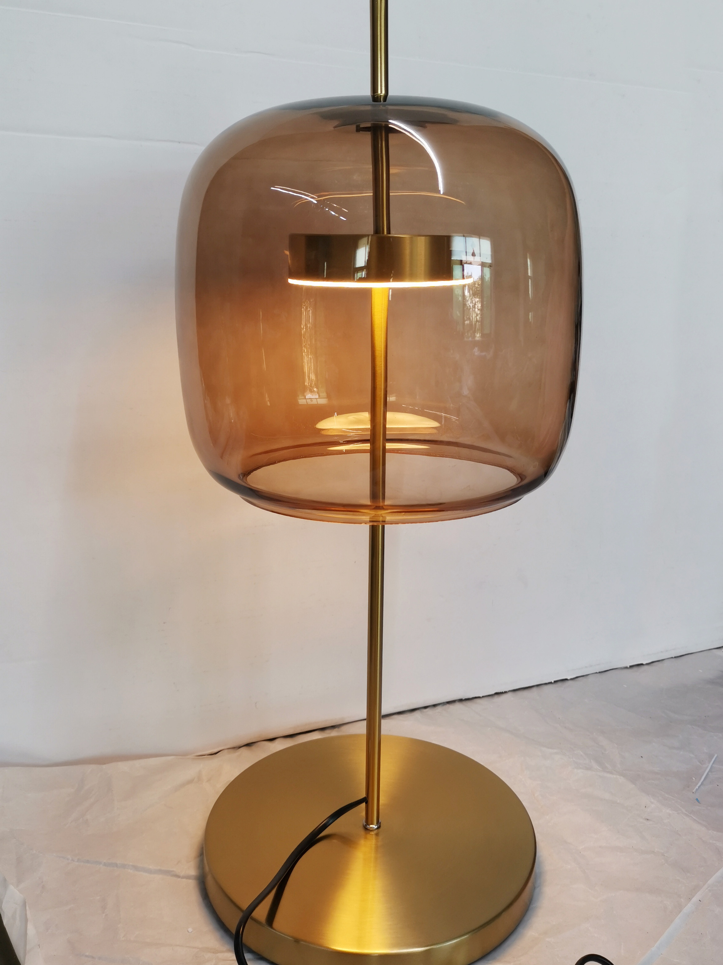 مجموعة مصباح طاولة جديد في سبتمبر