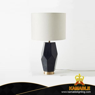 مصباح طاولة معدني حديث ذو جوانب سوداء رائعة في غرفة النوم (BEST-T17-113)