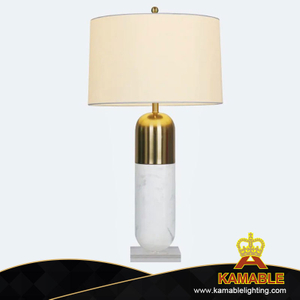 مصباح طاولة من القماش المعدني المذهل Comtemparary في غرفة النوم (KIZ-84T)