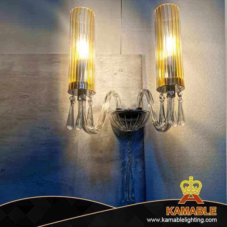 مصباح جداري لغرفة الضيوف بفيلا بتصميم عصري (KAMB02)