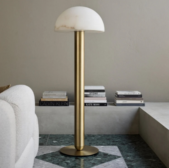 مصباح أرضية مرمر على شكل قبة