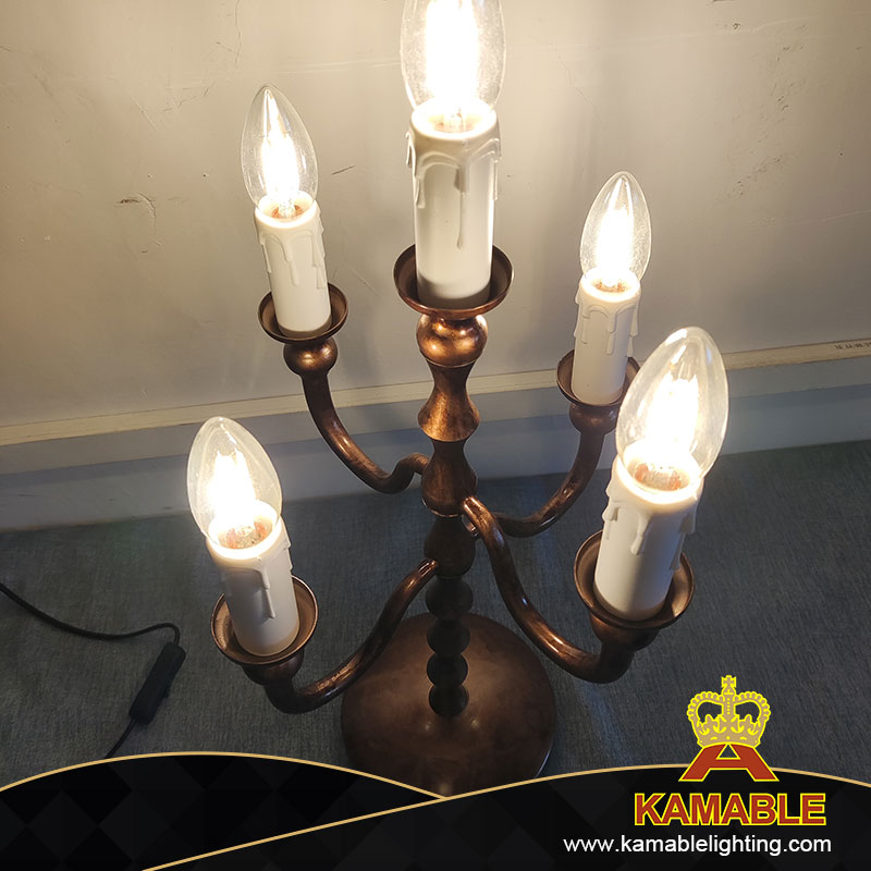 Retro Brass Brass Iron Candle Villa Home Luxury Table Lamp (KIA-111T)