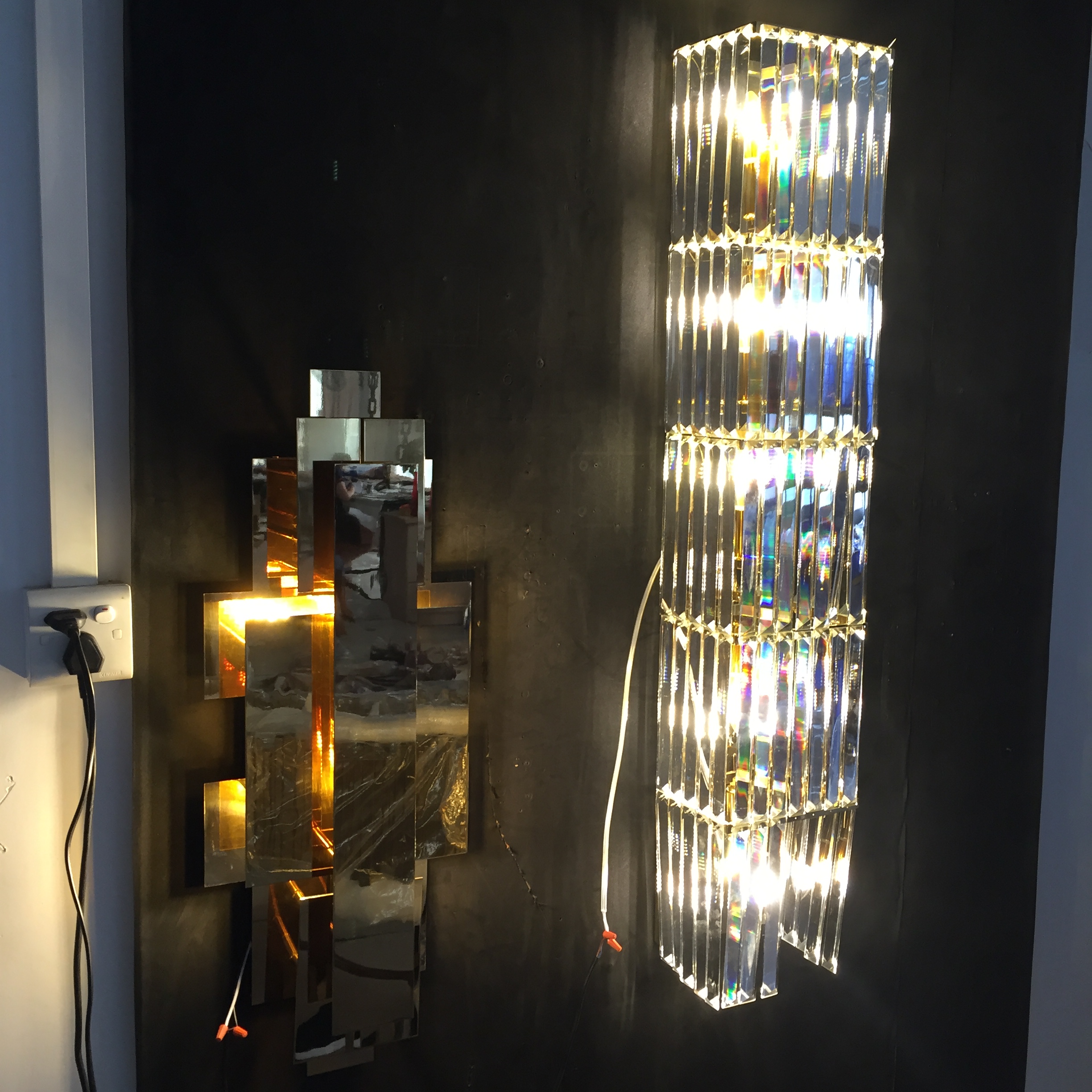 مصباح حائط من الستانلس ستيل بتصميم فاخر (KAC-06)